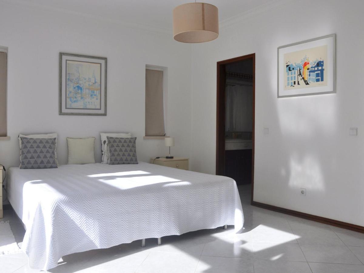Comfortable Holiday Home In Vilamoura With Pool Ngoại thất bức ảnh